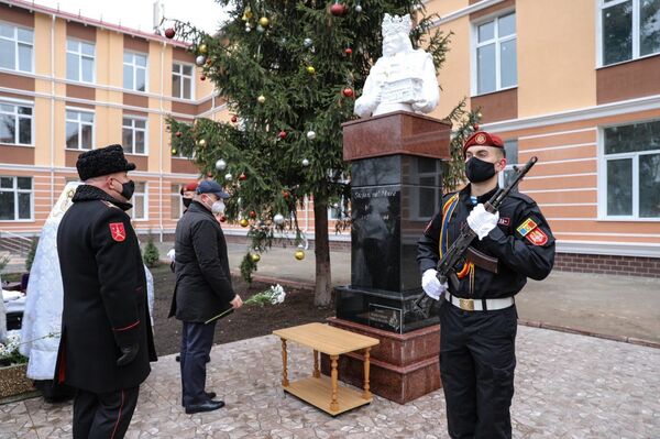 29 de ani de activitate a carabinierilor: Cu ce mesaj a venit ministrul Voicu 29 de ani de activitate a carabinierilor: Cu ce mesaj a venit ministrul Voicu - Sputnik Moldova