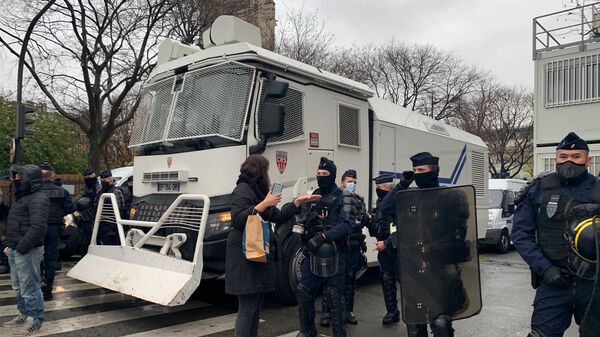 Poloțiști francezi contra manifestanților - Sputnik Moldova