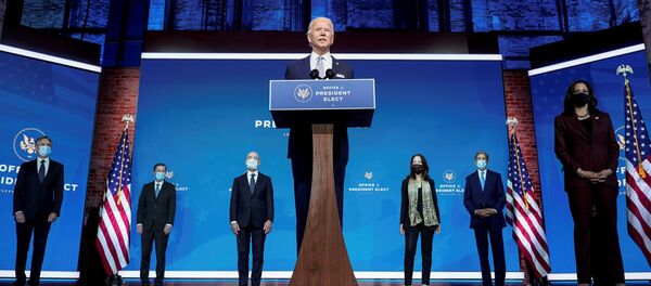 President-elect Joe Biden stands with his nominees for his national security team at his transition headquarters in the Queen Theater in Wilmington, Delaware, U.S., November 24, 2020 - Sputnik Moldova-România