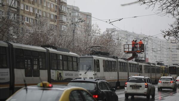 București, șoferi, mașini, trafic în condiții de iarnă - Sputnik Moldova-România