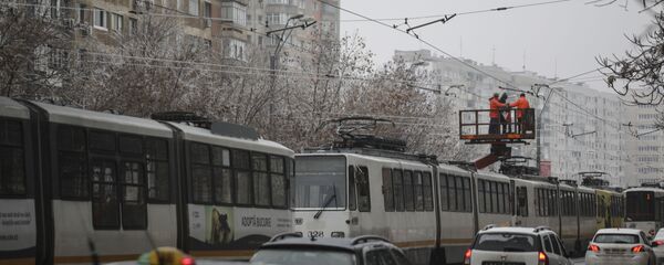 București, șoferi, mașini, trafic în condiții de iarnă - Sputnik Moldova-România