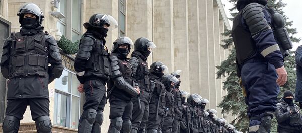 Polițiștii la datorie - Sputnik Moldova