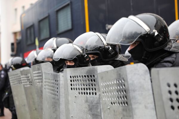 Anul luptelor politice: Traseism fără precedent, majoritate la limită și un nou președinte Anul luptelor politice: Traseism fără precedent, majoritate la limită și un nou președinte - Sputnik Moldova