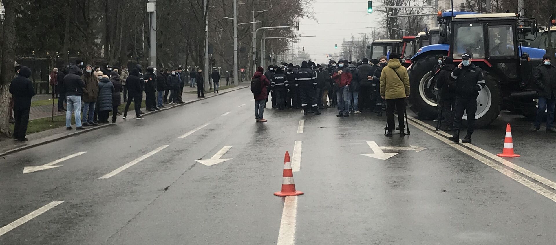 Nu toți protestatarii vor să elibereze strada - Sputnik Moldova, 1920, 17.12.2020