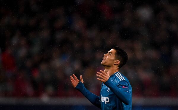 Cristiano Ronaldo în meciul din faza grupelor UEFA Champions League dintre FC Lokomotiv și FC Juventus, 2019 - Sputnik Moldova