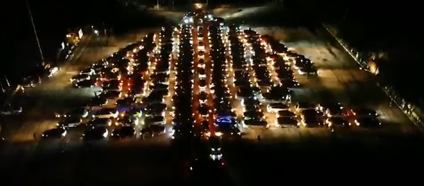 Кишиневская новогодняя елка в стиле техно и авто — видео - Sputnik Молдова