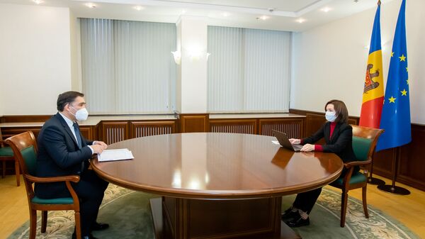 Президент Майя Санду и генпрокурор Александр Стояногло - Sputnik Молдова