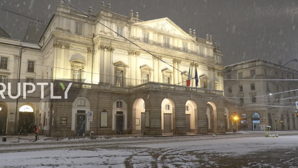Orașul italian Milano a fost acoperit de zăpadă - Sputnik Moldova