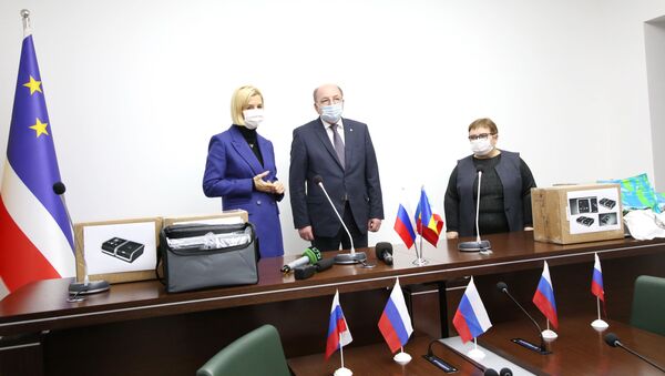 Стало доброй традицией: Посол России передал Гагаузии аппараты ИВЛ - Sputnik Молдова