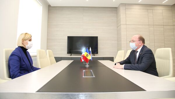 Стало доброй традицией: Посол России передал Гагаузии аппараты ИВЛ - Sputnik Moldova