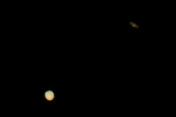 Соединение Юпитера и Сатурна в небе над Ла-Линеа-де-ла-Консепсьон в Испании - Sputnik Молдова