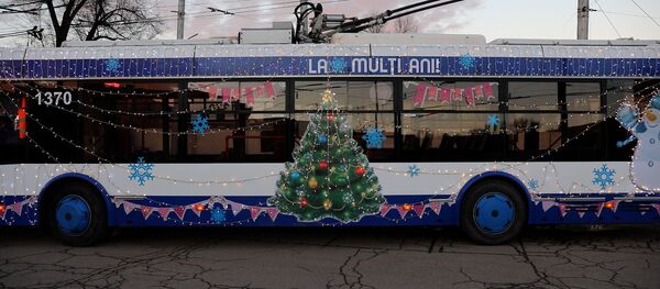 Revelionul se apropie troleibuzele de sărbătoare bucură chișinăuienii - Sputnik Moldova