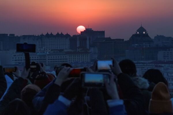 Встреча рассвета нового года в Китае  - Sputnik Молдова