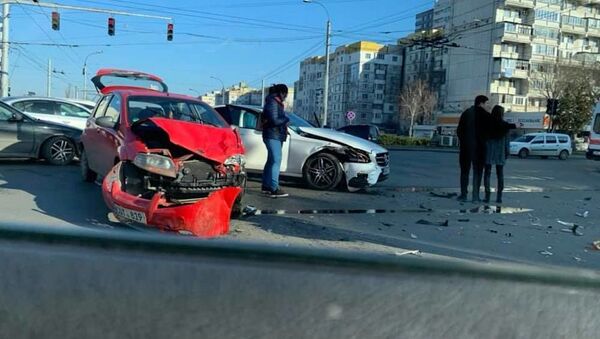 Accident în centrul Capitalei - Sputnik Moldova