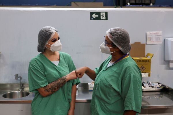 Asistente medicale la un spital de campanie din Santo André, Brazilia - Sputnik Moldova-România