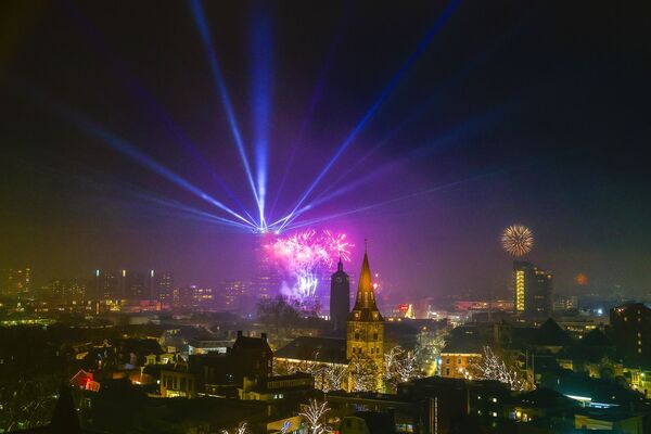 Салют во время празднования Нового 2021 года в Нидерландах - Sputnik Moldova