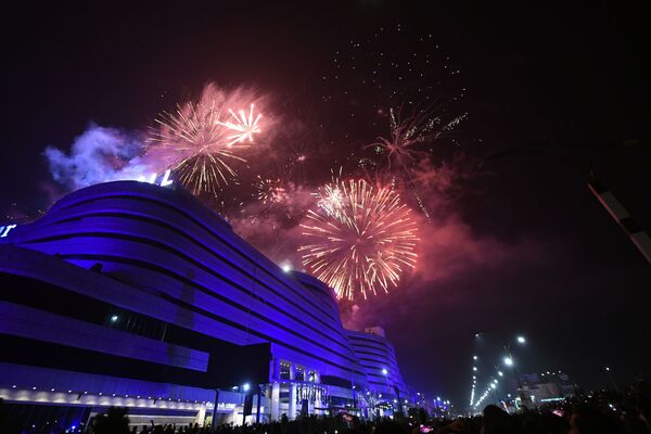 Салют во время празднования Нового 2021 года в Пакистане  - Sputnik Moldova