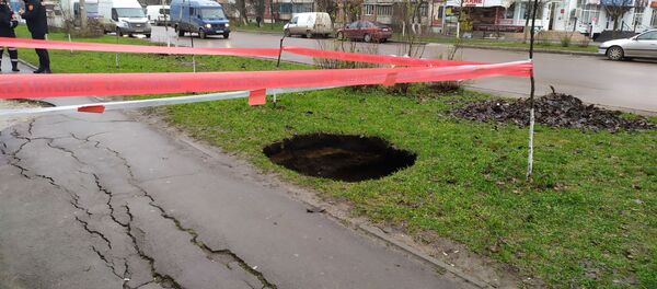 S-a prăbușit pământul Poșta Veche, Chișinău - Sputnik Moldova