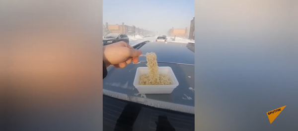 Зимние забавы в русские морозы - Sputnik Moldova