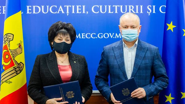 Igor Dodon a semnat un Memorandum cu Ministerul Educației - Sputnik Moldova
