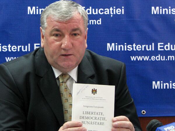 Un fost deputat și ministru din Moldova a decedat în urma infectării cu COVID - Sputnik Moldova