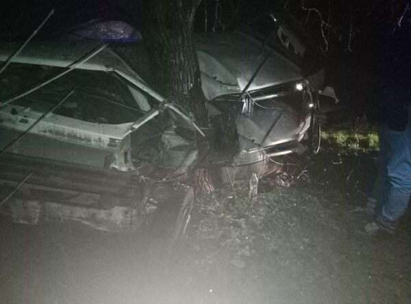 Accident grav la Cantemir: A fost necesară descarcerarea șoferului Accident grav la Cantemir: A fost necesară descarcerarea șoferului - Sputnik Moldova
