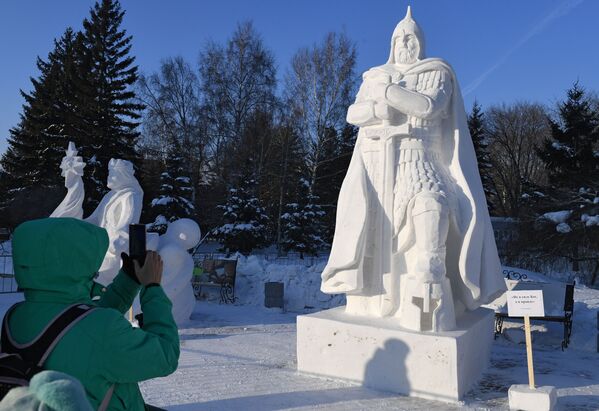 ХXI Сибирский фестиваль снежной скульптуры в Новосибирске - Sputnik Молдова