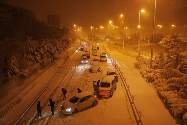  Сильный снегопад в Мадриде - Sputnik Moldova