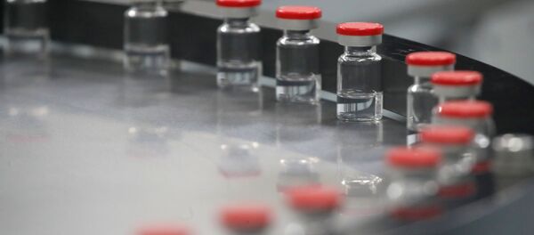 Флаконы во время производства вакцины против коронавирусной болезни (COVID-19) Gam-COVID-Vac, также известной как Sputnik-V Флаконы во время производства вакцины против коронавирусной болезни (COVID-19) Gam-COVID-Vac, также известной как Sputnik-V - Sputnik Moldova