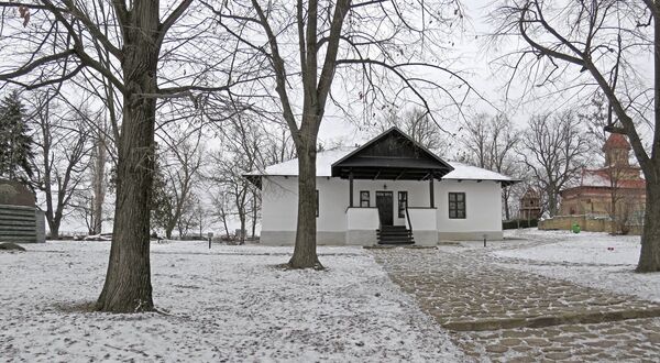 Foto: Misterul din viața lui Eminescu și monumentul din Paris al poetului Foto: Misterul din viața lui Eminescu și monumentul din Paris al poetului - Sputnik Moldova