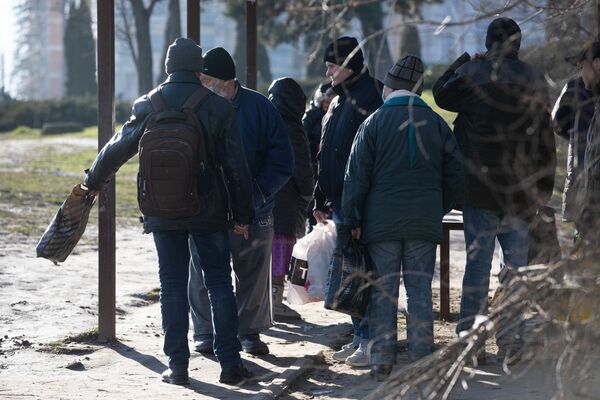 Boschetari iarna pe străzile Chișinăului - Sputnik Moldova