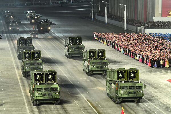 Военный парад в Пхеньяне проходил по случаю VIII съезда Трудовой партии Кореи - Sputnik Moldova-România