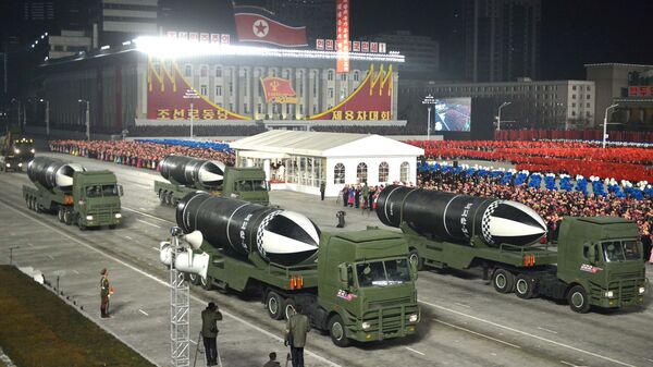 Военный парад по случаю VIII съезда Трудовой партии Кореи в Пхеньяне - Sputnik Moldova