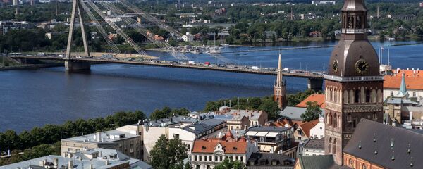 Мост через реку Даугаву в Риге в Латвии. Мост через реку Даугаву в Риге в Латвии. - Sputnik Moldova