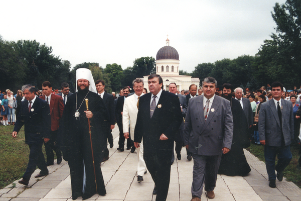 Foto istorice: Zi de sărbătoare pentru primul președinte al Moldovei Foto istorice: Zi de sărbătoare pentru primul președinte al Moldovei - Sputnik Moldova