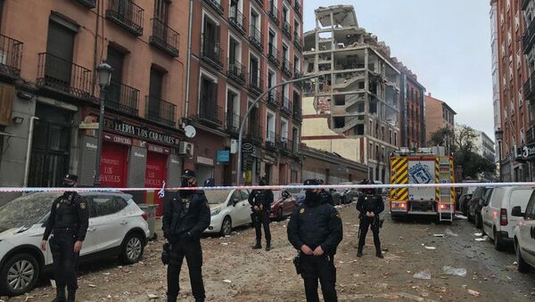 Полиция на месте взрыва в Мадриде - Sputnik Moldova