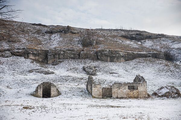 Satul Rogojeni este așezat pe stâncile din piatră de pe malul Răutului - Sputnik Moldova