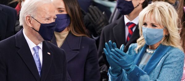 Джо и Джилл Байден перед инаугурацией Джо и Джилл Байден перед инаугурацией - Sputnik Moldova-România