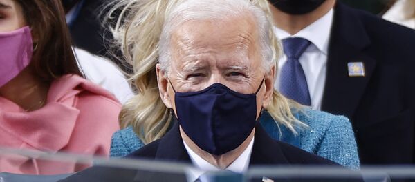 Избранный президент США Джозеф Байден с супругой Джилл Байден во время инаугурации  - Sputnik Moldova-România