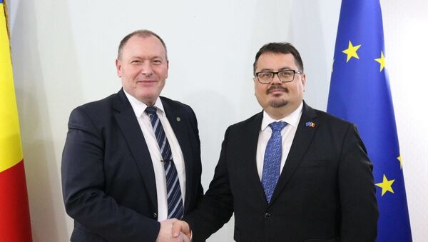 Premierul în exercițiu, Aureliu Ciocoi, a avut o întrevedere cu ambasadorul UE la Chișinău, Peter Michalko - Sputnik Moldova