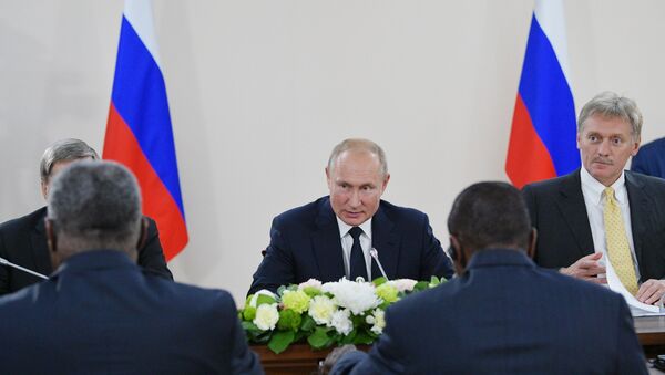 Президент РФ В. Путин принял участие в работе форума Россия - Африка - Sputnik Moldova-România