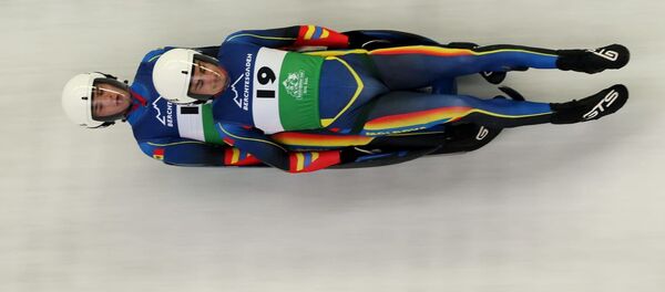 Молдавские саночники Ионуц Шишкану и Юлиан Опря Молдавские саночники Ионуц Шишкану и Юлиан Опря - Sputnik Молдова