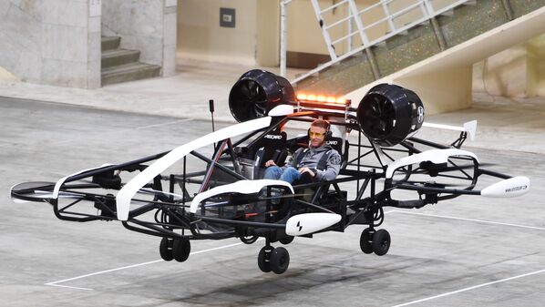 Испытание дрона-такси в помещении Малой спортивной арены олимпийского комплекса Лужники в Москве - Sputnik Молдова