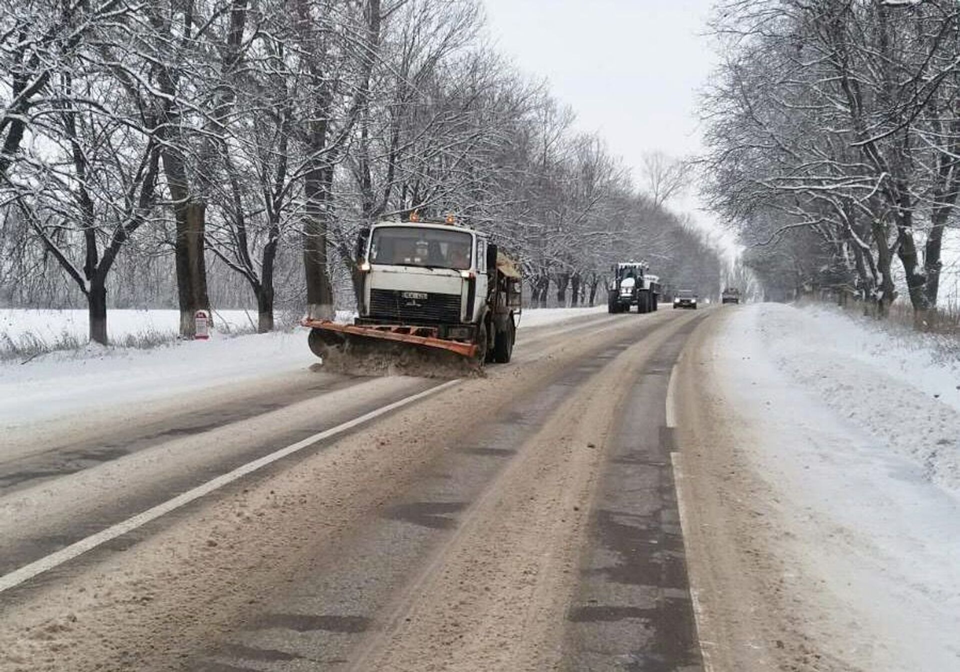 Foto: Cum se circulă pe drumurile din țară - un Cod Galben a fost instituit de meteorologi - Sputnik Moldova, 1920, 03.02.2021