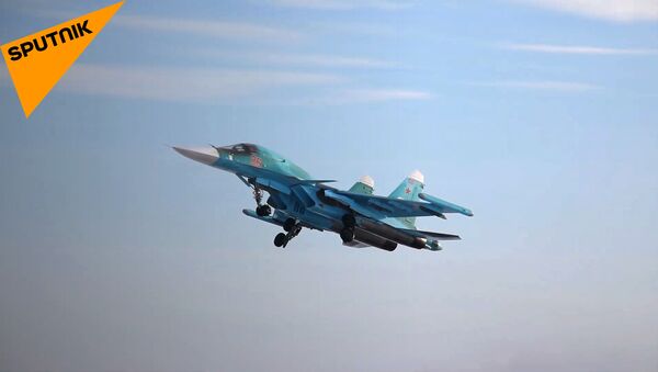 Экипажи бомбардировщиков Су-34 прошли курсы повышения квалификации - Sputnik Moldova