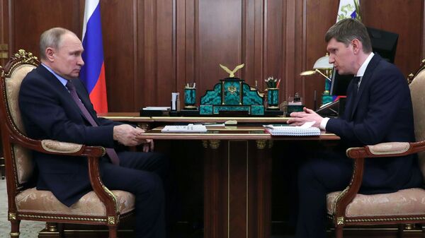 Președintele rus Vladimir Putin s-a întâlnit cu ministrul Dezvoltării Economice, M. Reșetnikov - Sputnik Moldova