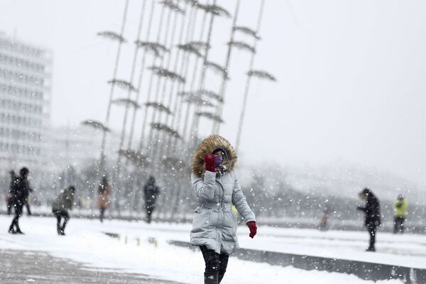 Снегопад в Салониках, Греция - Sputnik Молдова