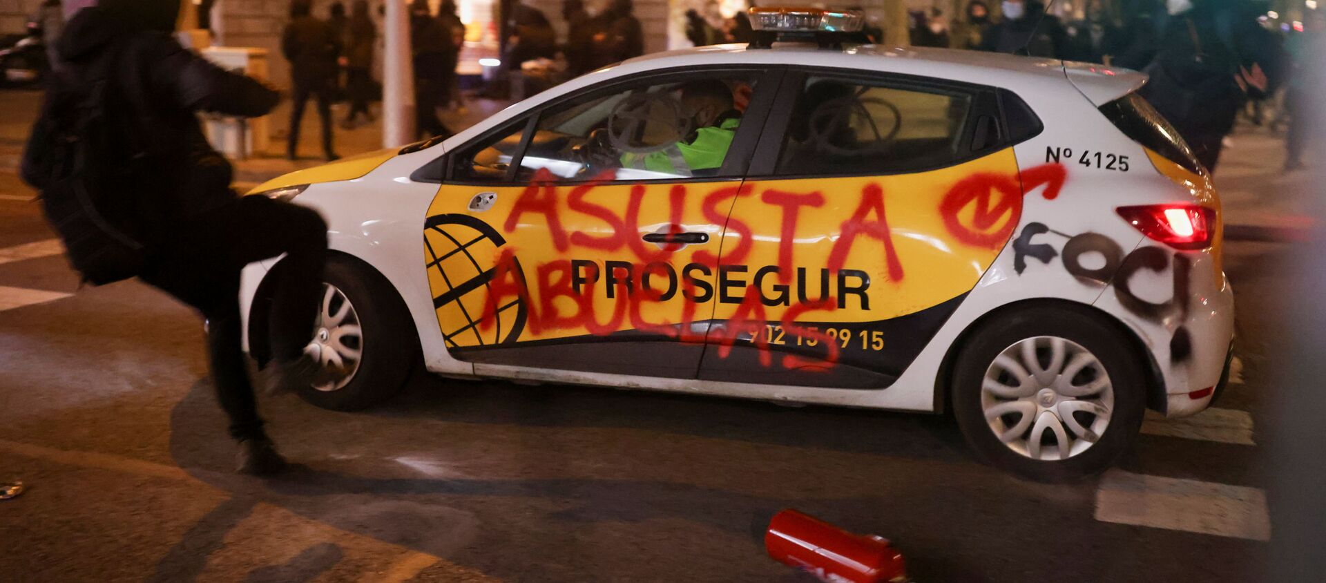 Протесты в Барселоне против ареста рэпера Пабло Аселя - Sputnik Молдова, 1920, 18.02.2021