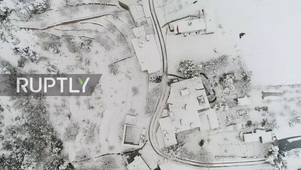 Lebanon: Snow-capped mountains in Kfardebian become stunning winter wonderland - Sputnik Moldova