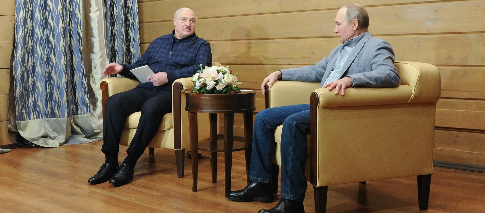Президент РФ В. Путин встретился с президентом Белоруссии А. Лукашенко - Sputnik Moldova, 1920, 24.02.2021